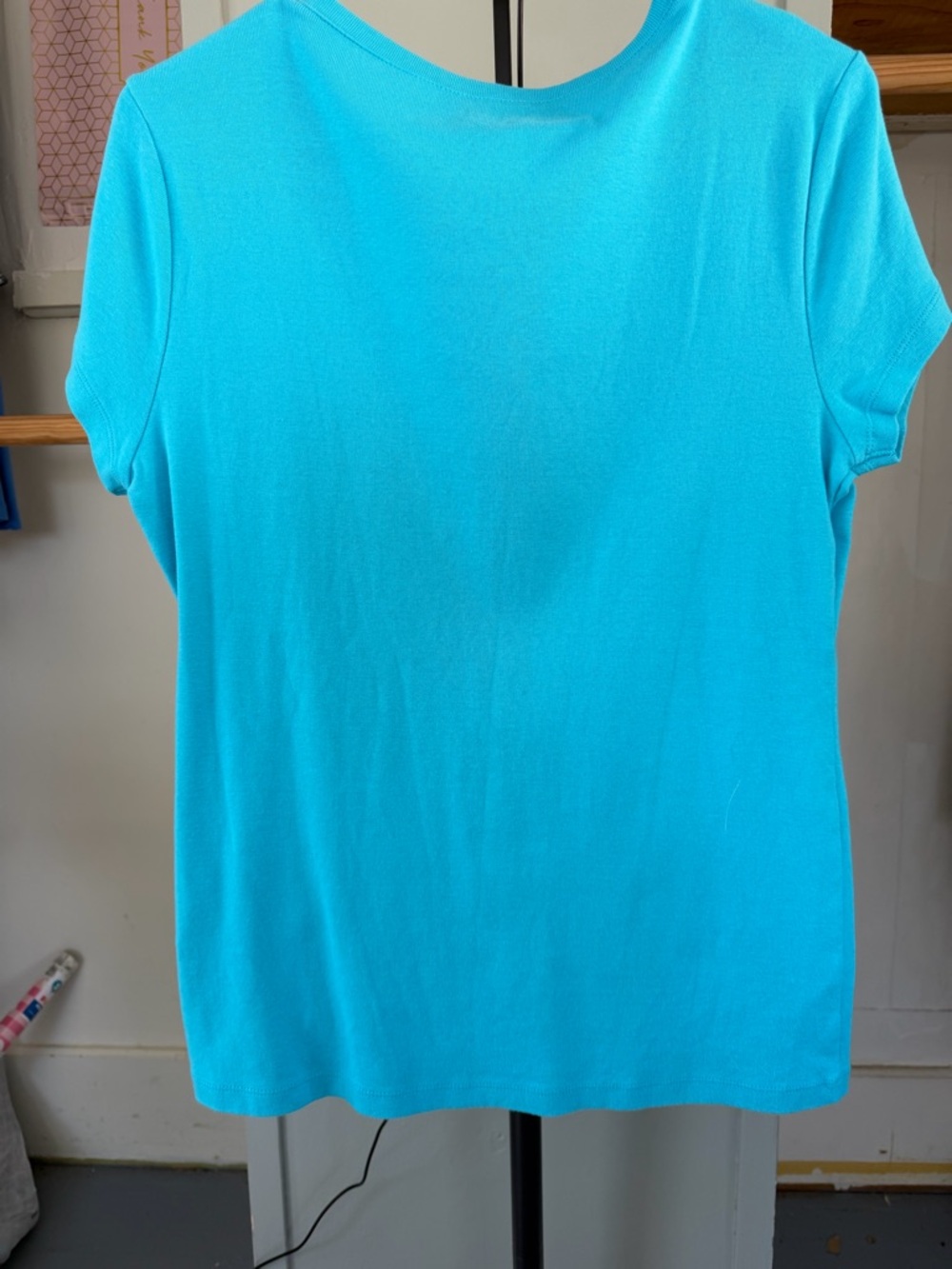 Tommy Hilfiger Women’s V-Neck Tee in Aqua Blue size xl - Picture 4 of 5